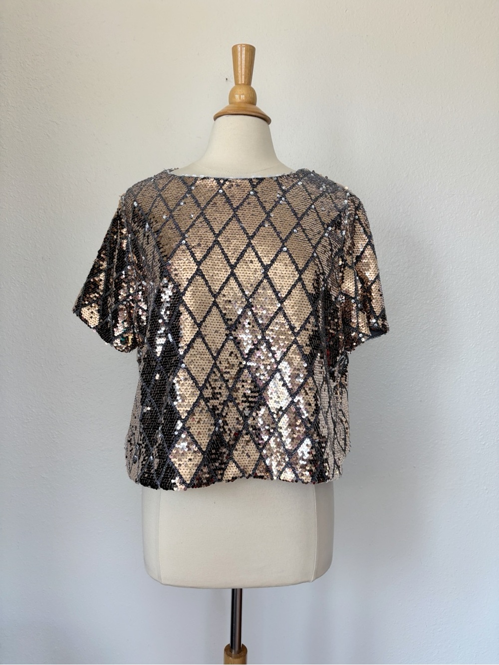 Rose Gold Argyle Sequin Short Sleeve Blouse